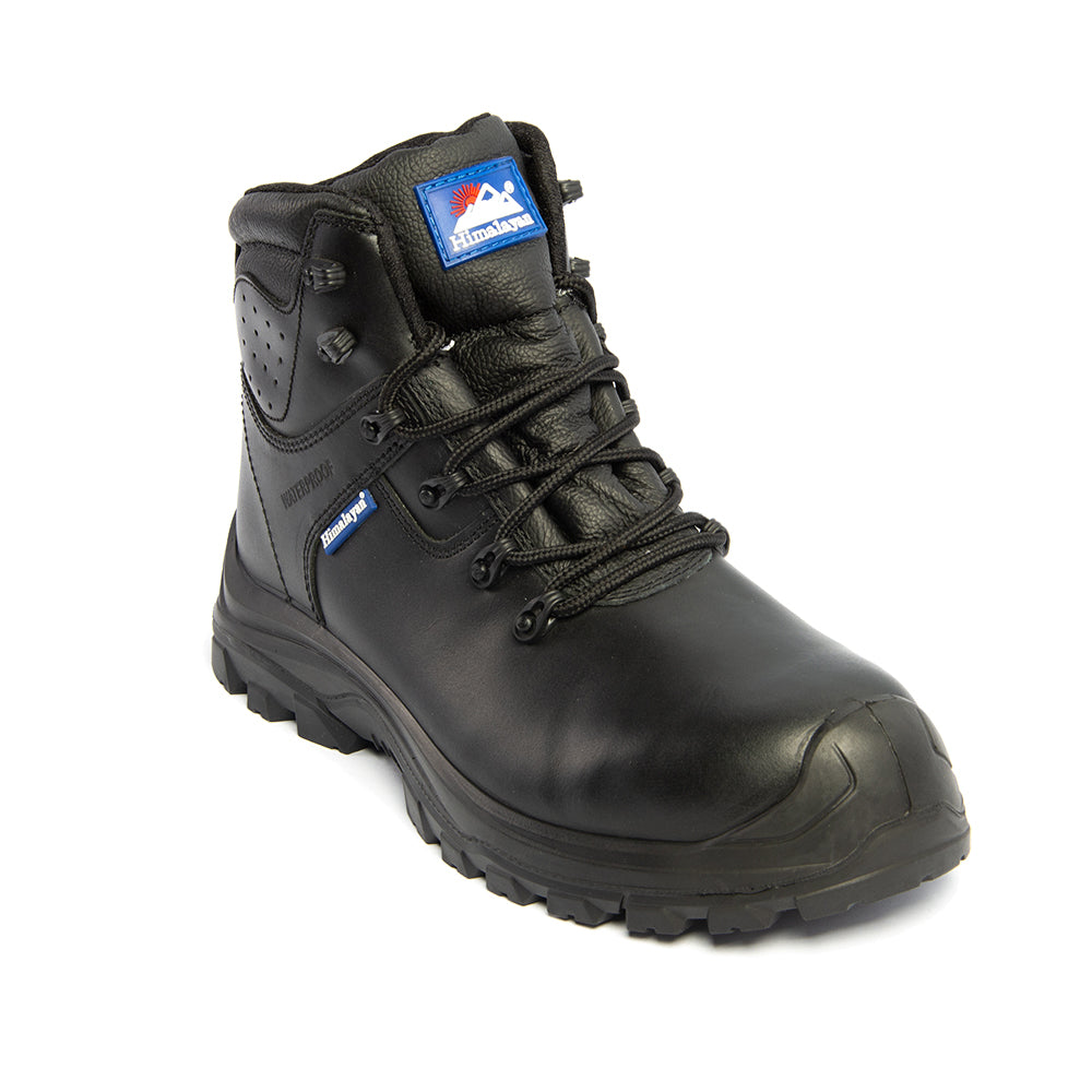 5200BK040 Black Waterproof Hiking Boot