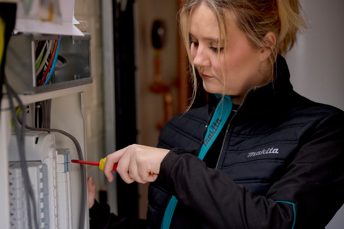 MAKITA WOMENS SHIELD JACKET
