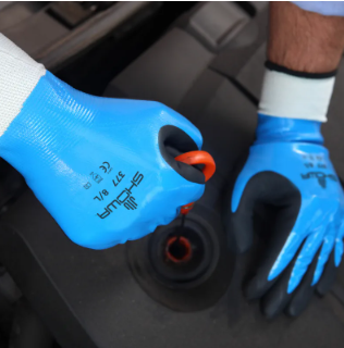 Showa 377 Oil Resistant, Waterproof Glove, Nitrile Foam Grip